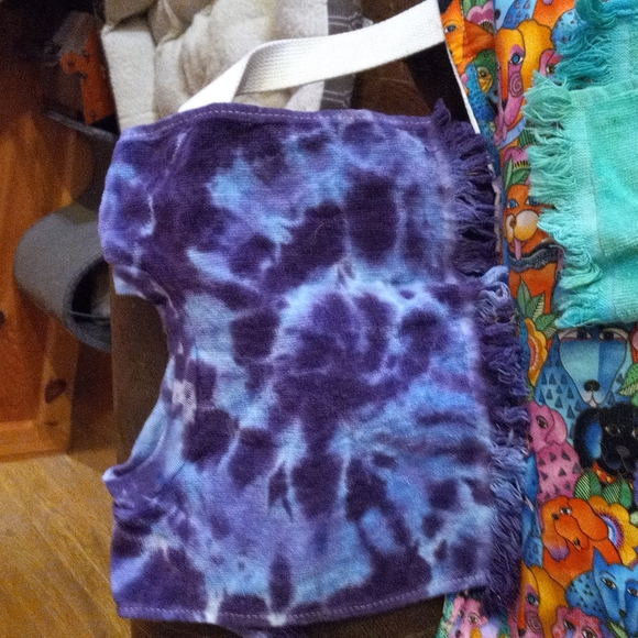 Bib - Picture 4 of 5